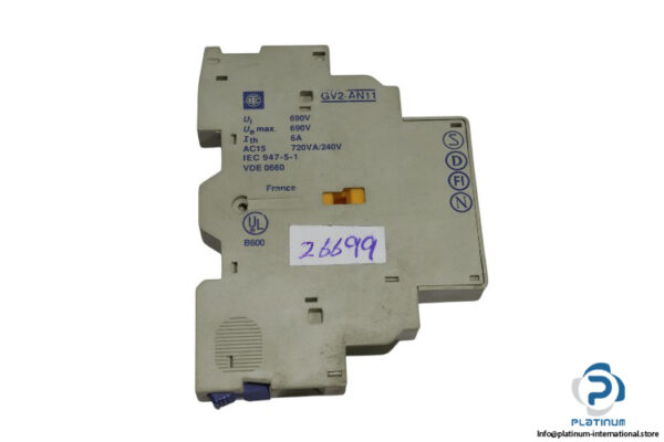 telemecanique-GV2-AN11-motor-circuit-breaker-(used)-2