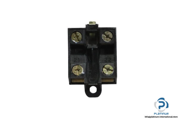 telemecanique-XES-P2151-contact-block-(new)-1