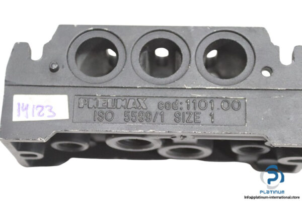 pneumax-1101.00-pneumatic-control-valve-base-(used)-1