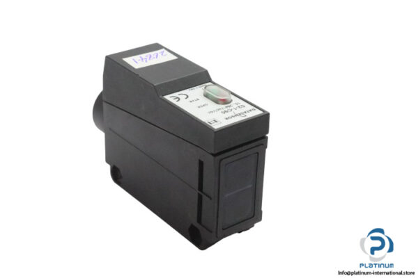 datasensor-S2-1-C90-diffuse-proximity-sensor-(new)