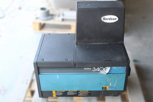 nordson-3400V-2EAV2D_R-hot-melt-adhesive-glue-machine-(used)-2
