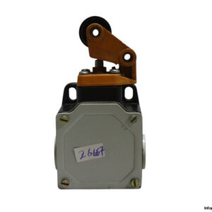 siemens-3SE2-100-0GW-limit-switch-(used)-1