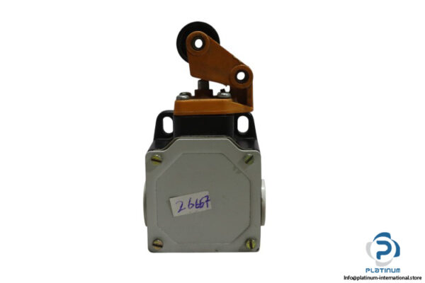 siemens-3SE2-100-0GW-limit-switch-(used)-1