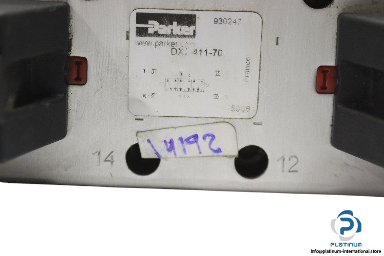 parker-DX2-411-70-solenoid-valve-(used)-2