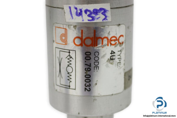 dalmec-4U-00.79.0032-pneumatic-silencer-(used)-1