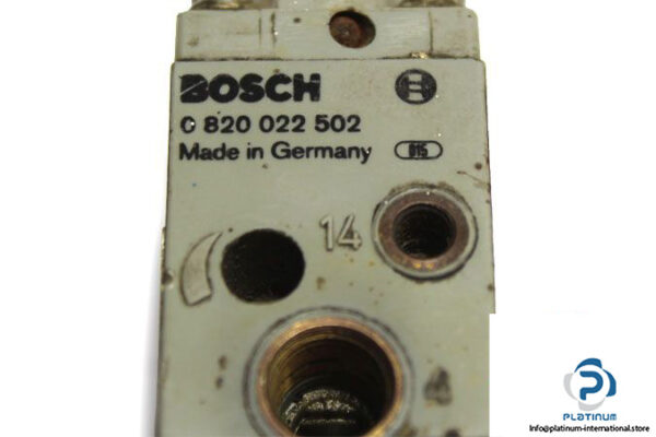 bosch-0-820-022-502-single-solenoid-valve-used-3
