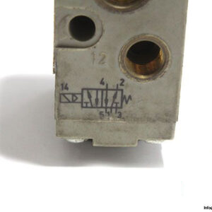 bosch-0-820-023-029-solenoid-valve-3