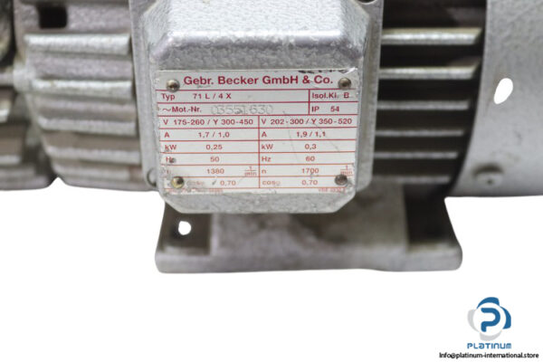 becker-VT-3.6_08-49-vacuum-pump-used-2