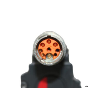 beckhoff-AM8111-0F20-0000-servomotor-used-2