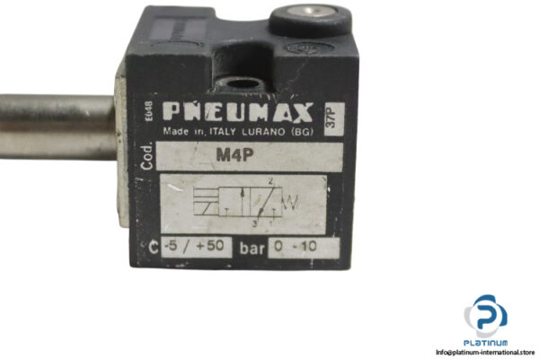 pneumax-M4P-solenoid-valve-(used)-1