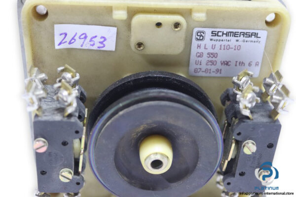 schmersal-HLU-110-10-joystick-controller-(new)-1