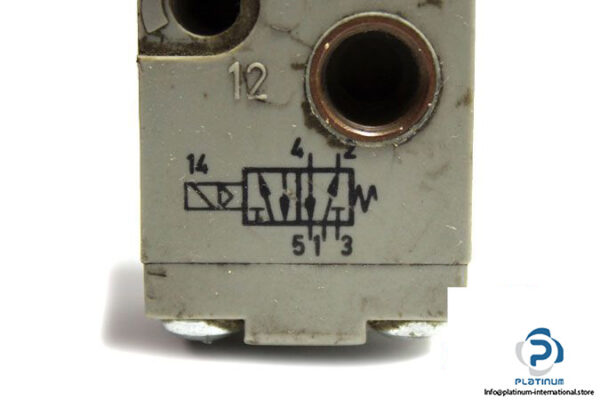 bosch-0-820-023-026-single-solenoid-valve-used-4