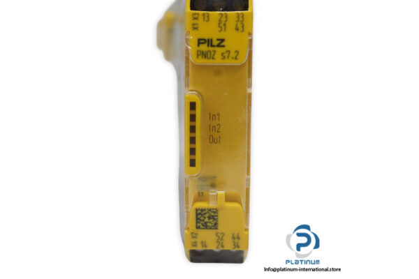 pilz-PNOZ-S7.2-24VDC-4-N_O-1-N_C-EXPAND-contact-expansion-module-(new)-1
