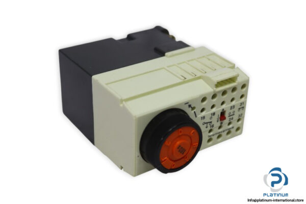 telemecanique-CA2-FR141-controller-time-relay-(new)