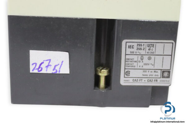 telemecanique-CA2-FT-111-time-relay-(new)-2