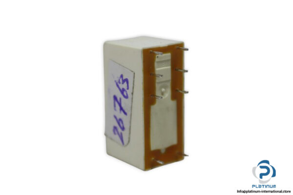 schneider-RSB2A080BD-interface-plug-in-relay-(used)-2