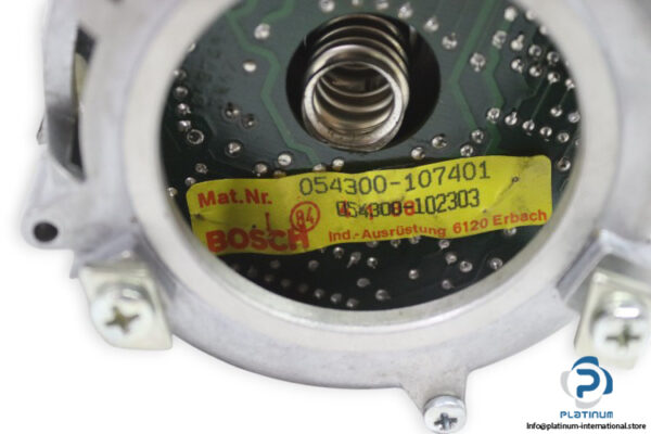 bosch-054300-107401-tachogenerator-(used)-1