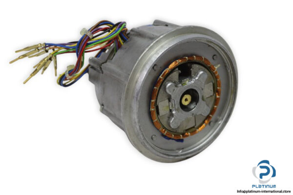 bosch-054300-106401-tachogenerator-(used)-1