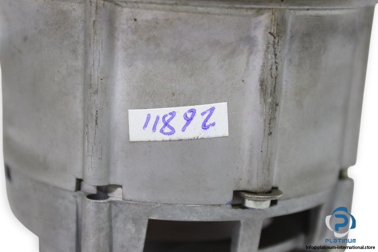 bosch-054300-104401-tachogenerator-(used)-2