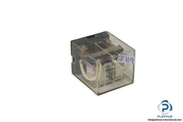 omron-LY3-220-VAC-relay-(used)