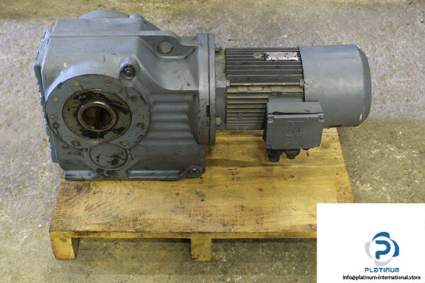 sew-KA97-DV112M4_BMG_HR_TF-gear-motor