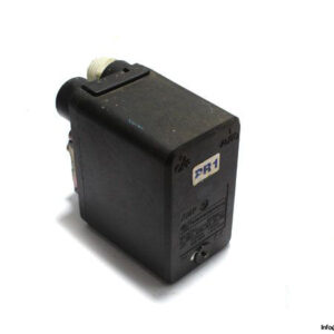 telemecanique-XMPA12B2131-diaphragm-pressure-sensor