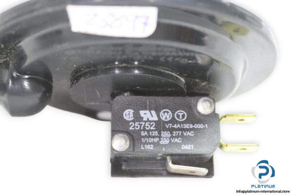 cleveland-controls-RSS-498-344-air-pressure-switch-(new)-4