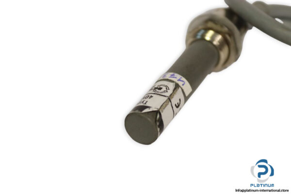 kubler-KRU-9-magnetic-switch-(used)-1