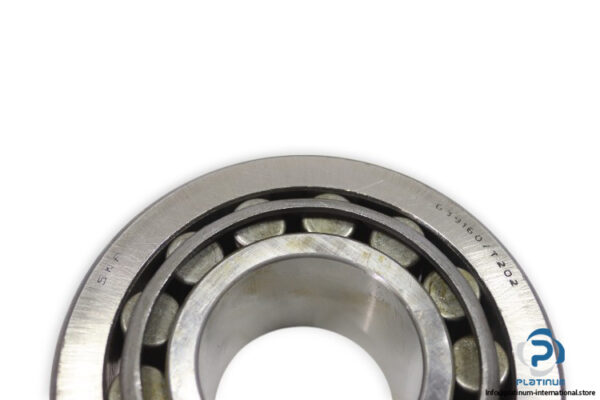 skf-639160_T-202-tapered-roller-bearing-new-carton-1