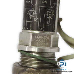 vega-vegaswing-51-vibrating-level-switch-for-liquid-(used)-1