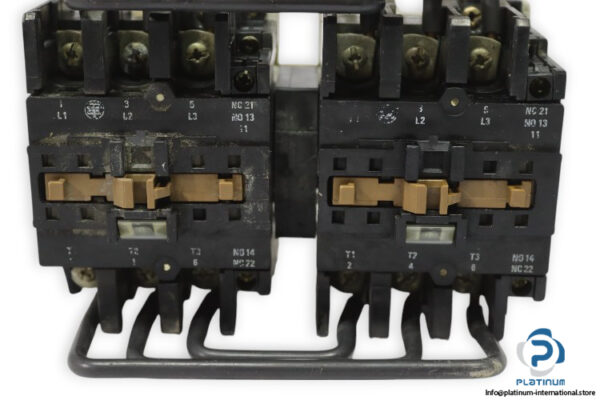 telemecanique-LC2-D403-reversing-contactor-(used)-1