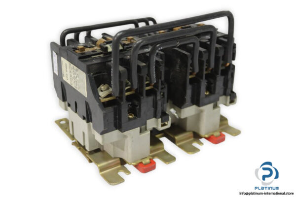 telemecanique-LC2-D403-reversing-contactor-(used)-3