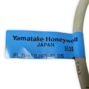 yamatake-honeywell-FL7M-10J6D-EL05-proximity-switch-(used)-2