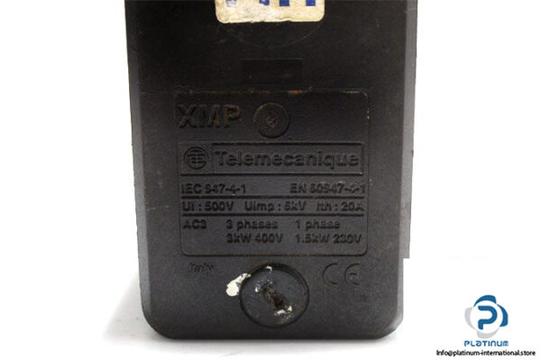 telemecanique-xmpa12b2131-diaphragm-pressure-sensor-3
