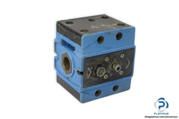 festo-10420-pneumatic-valve-(used)