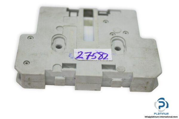 siemens-3TY7561-1B-auxiliary-contact-block-used-1