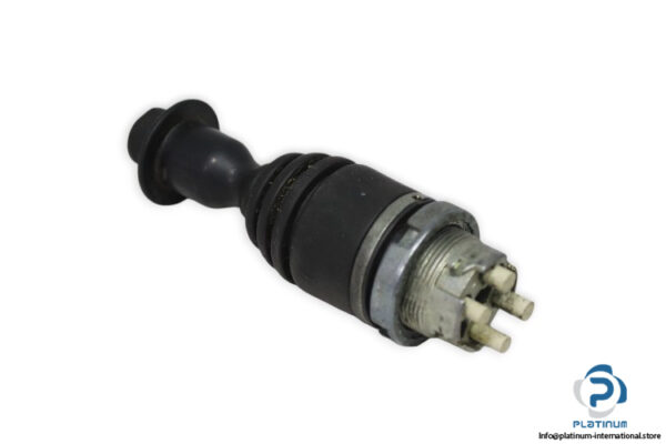 cema-P9XMB4F-joystick-used