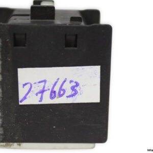 siemens-3RH1911-1HA12-auxiliary-switch-block-used-2