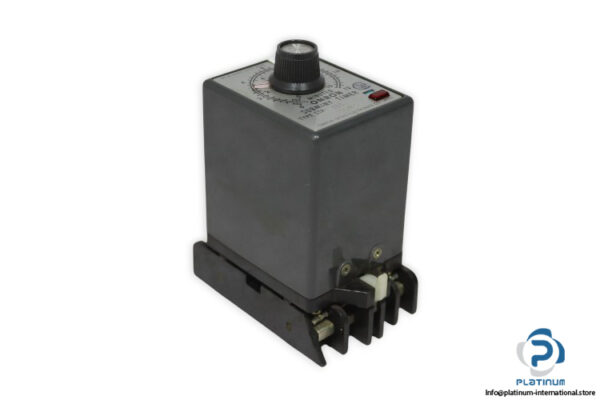 omron-STP-NH-subminy-timer-used
