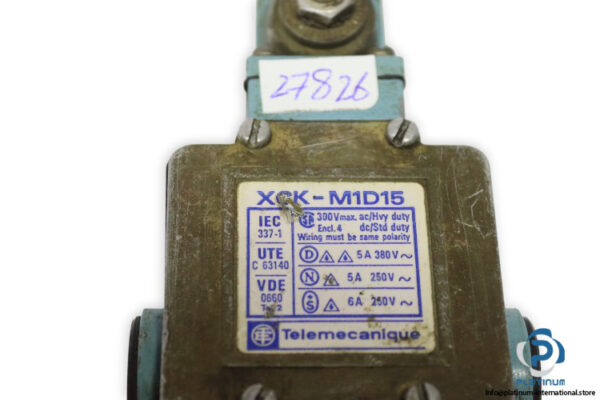 telemecanique-XCK-M1D15-limit-switch-used-l-1