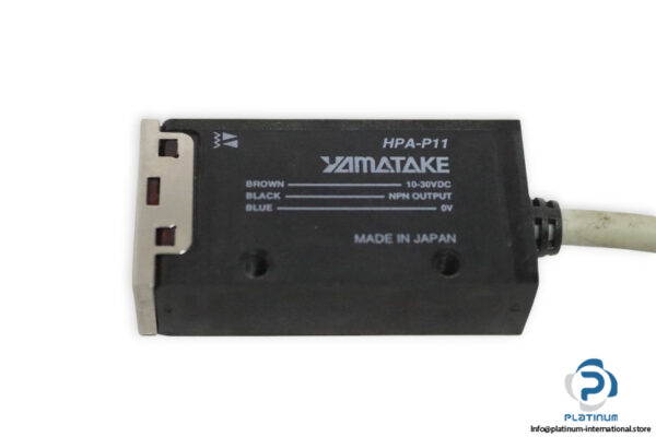 yamatake-HPA-P11-photoelectric-microswitch-sensor-used-1