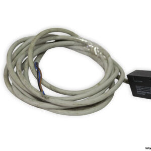 yamatake-HPA-R11-E-photoelectric-microswitch-sensor-used