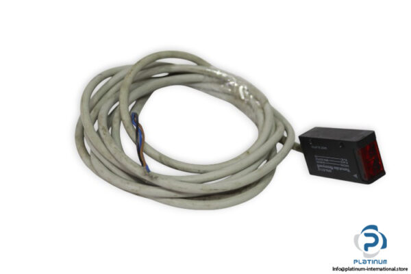 yamatake-HPA-R11-E-photoelectric-microswitch-sensor-used
