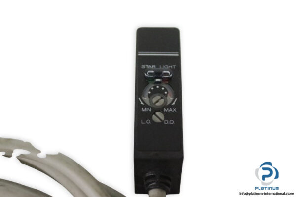 yamatake-HPA-R11-E-photoelectric-microswitch-sensor-used-2