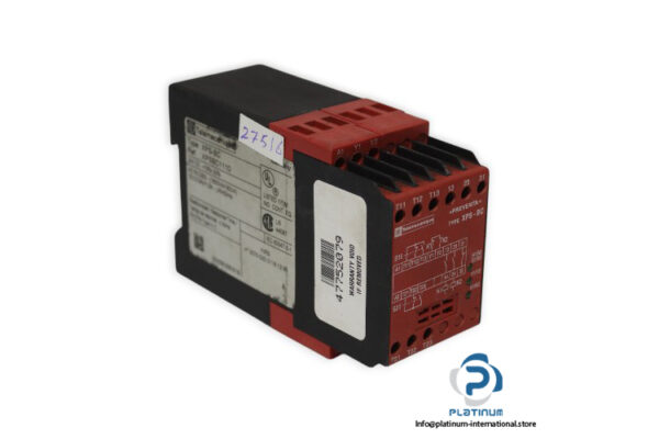 telemecanique-XPSBC1110-module-two-hand-control-(used)