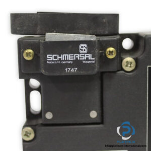 schmersal-AZM-161-B-ST1-AS-AP-solenoid-interlock-(new)-1
