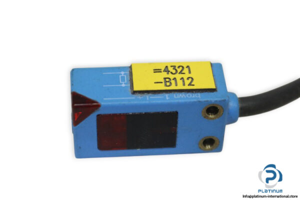 sick-WT4-2P301S12-photoelectric-proximity-sensor-(used)-3