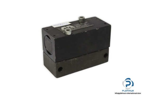 mecman-A-413_15-pneumatic-valve-(used)