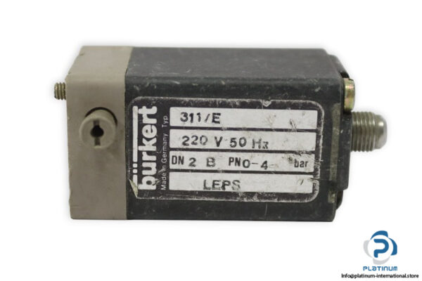burkert-311_E-direct-acting-plunger-valve-(used)-2