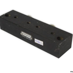 rexroth-1720929420-pneumatic-valve-manifold-(used)